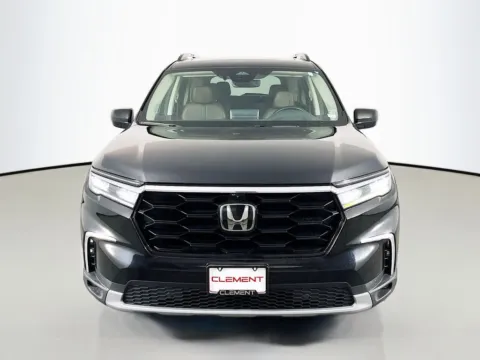 Another view of 2023 Honda Pilot Elite for sale in St. Charles, MO at Clement Supercenter
