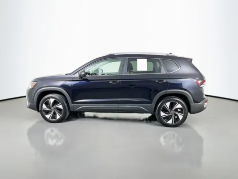 More photos of 2025 Volkswagen Taos 1.5T SE at Clement Supercenter, MO