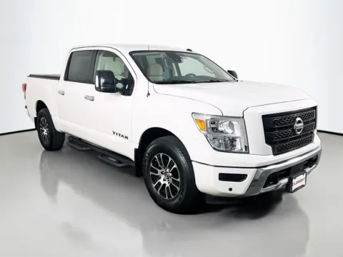 More photos of 2021 Nissan Titan SV at Clement Supercenter, MO