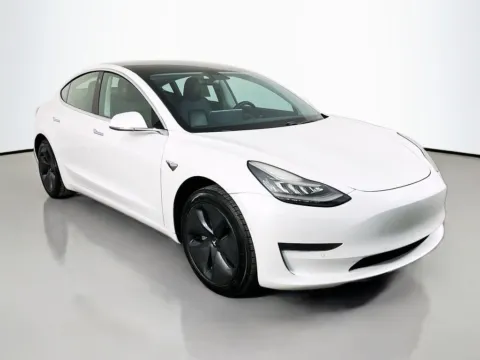 More photos of 2020 Tesla Model 3 Standard at Clement Supercenter, MO