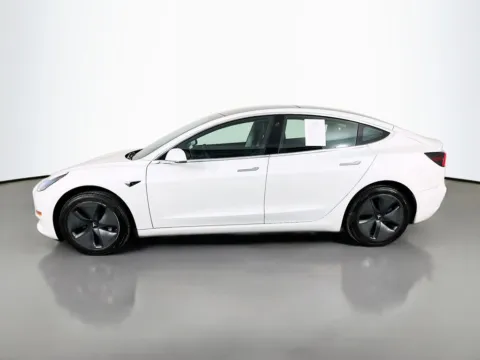 More photos of 2020 Tesla Model 3 Standard at Clement Supercenter, MO