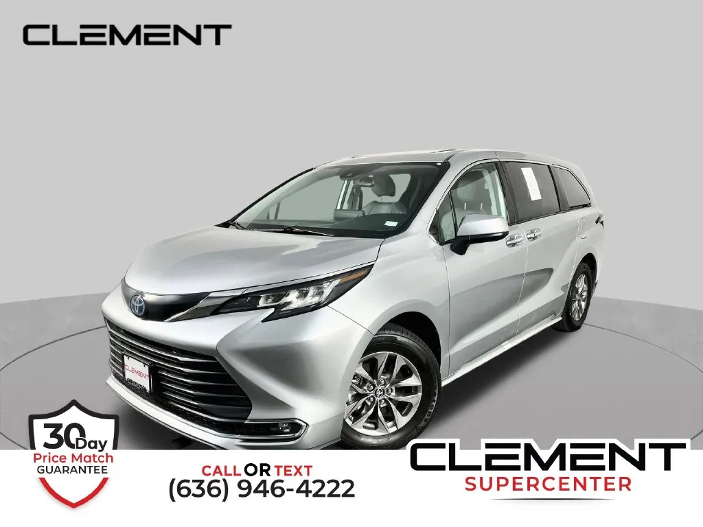 Silver 2023 Toyota Sienna XLE for sale in St. Charles, MO