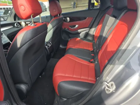 More photos of 2021 Mercedes-Benz GLC 300 at Clement Supercenter, MO