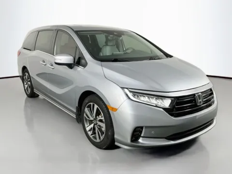More photos of 2023 Honda Odyssey Touring at Clement Supercenter, MO