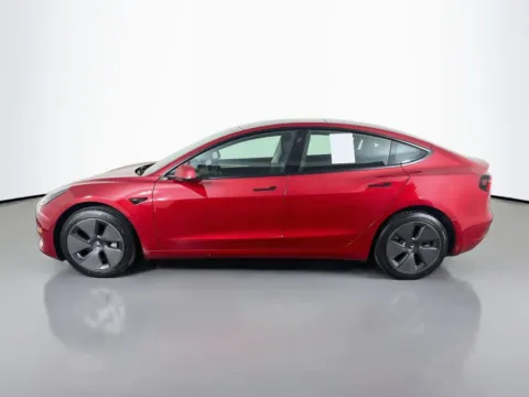 More photos of 2023 Tesla Model 3 at Clement Supercenter, MO
