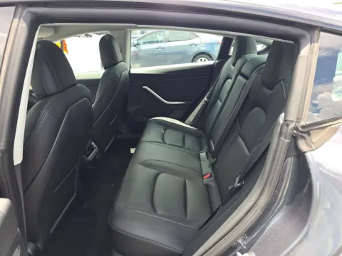 More photos of 2022 Tesla Model 3 Long Range at Clement Supercenter, MO