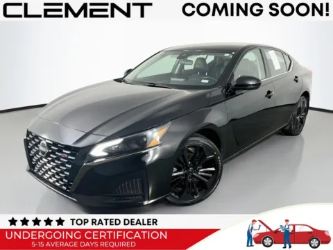 Black 2023 Nissan Altima 2.5 SR for sale in St. Charles, MO