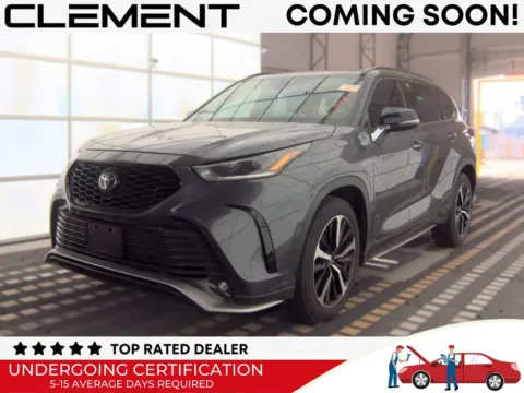 Gray 2021 Toyota Highlander XSE for sale in St. Charles, MO