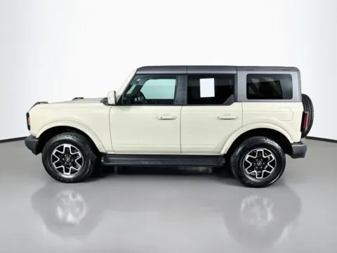 More photos of 2025 Ford Bronco Outer Banks at Clement Supercenter, MO