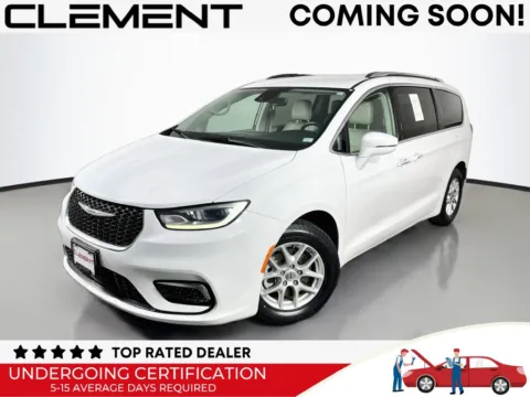 White 2021 Chrysler Pacifica Touring L for sale in St. Charles, MO
