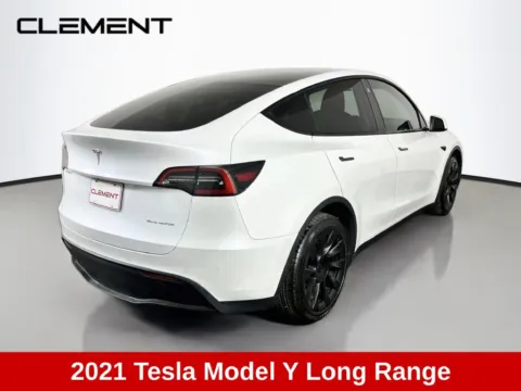 More photos of 2021 Tesla Model Y Long Range at Clement Supercenter, MO