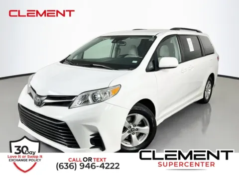 White 2020 Toyota Sienna LE for sale in St. Charles, MO