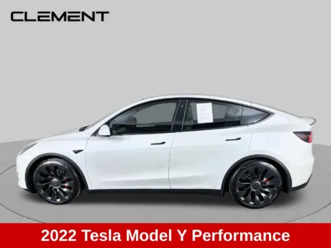 More photos of 2022 Tesla Model Y Performance at Clement Supercenter, MO