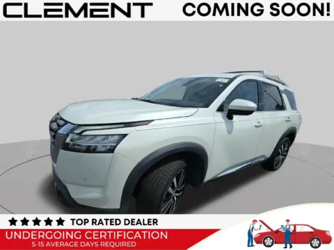 White 2023 Nissan Pathfinder Platinum for sale in St. Charles, MO