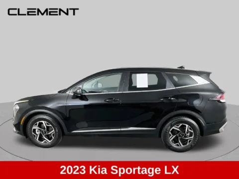 More photos of 2023 Kia Sportage LX at Clement Supercenter, MO