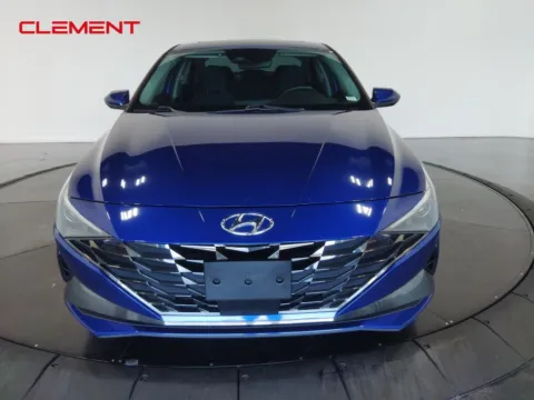 Photos of 2022 Hyundai Elantra SEL for sale in St. Charles, MO at Clement Supercenter