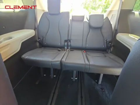 More photos of 2023 Kia Carnival SX Prestige at Clement Supercenter, MO