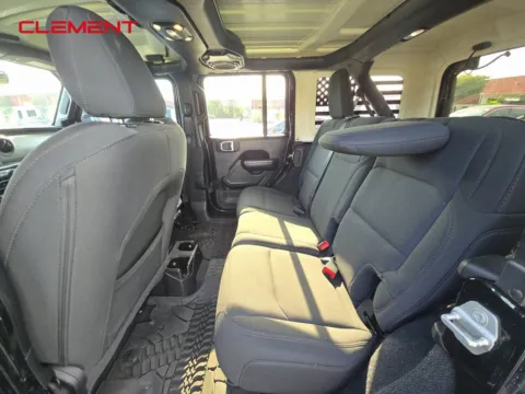 More photos of 2020 Jeep Wrangler Unlimited Sport S at Clement Supercenter, MO