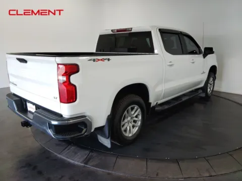 More photos of 2020 Chevrolet Silverado 1500 LT at Clement Supercenter, MO