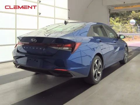More photos of 2023 Hyundai Elantra SEL at Clement Supercenter, MO