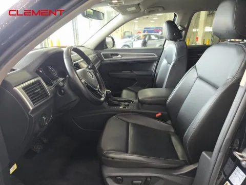 Another view of 2018 Volkswagen Atlas 3.6L V6 SE for sale in St. Charles, MO at Clement Supercenter