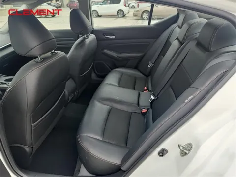 More photos of 2019 Nissan Altima 2.5 SR at Clement Supercenter, MO