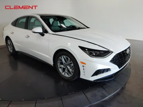 Another view of 2023 Hyundai Sonata SEL for sale in St. Charles, MO at Clement Supercenter