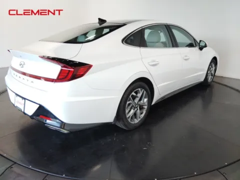 More photos of 2023 Hyundai Sonata SEL at Clement Supercenter, MO