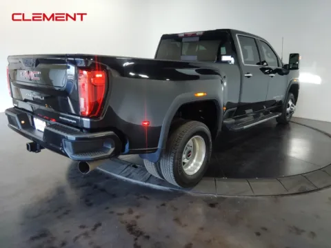 More photos of 2022 GMC Sierra 3500HD Denali at Clement Supercenter, MO
