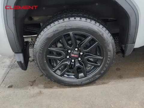 More photos of 2022 GMC Sierra 1500 Elevation at Clement Supercenter, MO