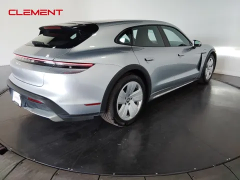 More photos of 2022 Porsche Taycan Cross Turismo 4 at Clement Supercenter, MO