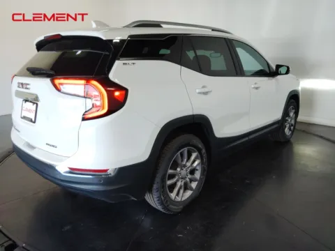 More photos of 2023 GMC Terrain SLT at Clement Supercenter, MO