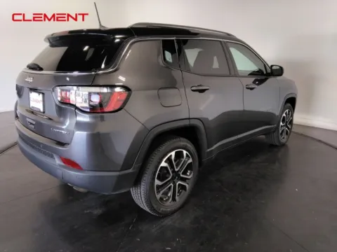 More photos of 2022 Jeep Compass Limited at Clement Supercenter, MO