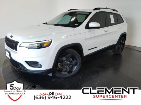 White 2021 Jeep Cherokee Altitude for sale in St. Charles, MO