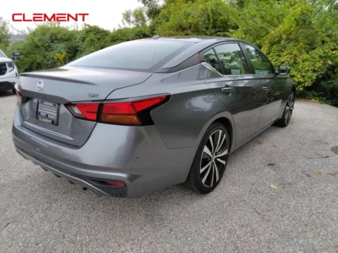 More photos of 2020 Nissan Altima 2.5 SR at Clement Supercenter, MO