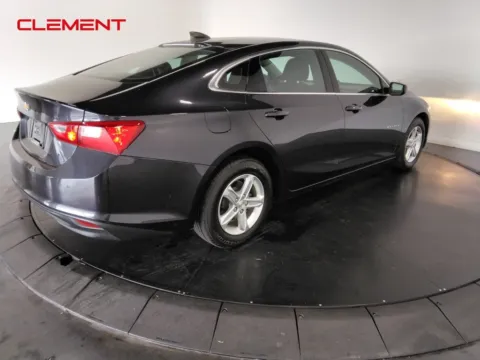 More photos of 2022 Chevrolet Malibu LS at Clement Supercenter, MO