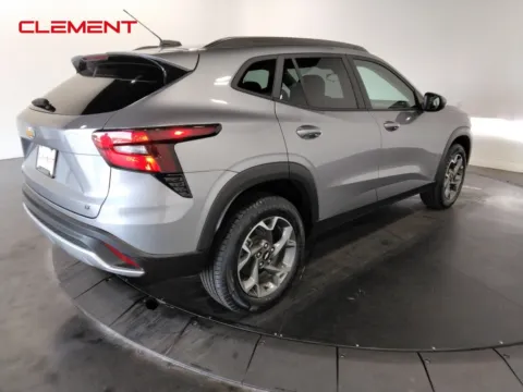 More photos of 2024 Chevrolet Trax LT at Clement Supercenter, MO