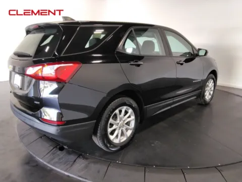 More photos of 2021 Chevrolet Equinox LS at Clement Supercenter, MO