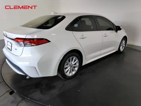 More photos of 2022 Toyota Corolla LE at Clement Supercenter, MO