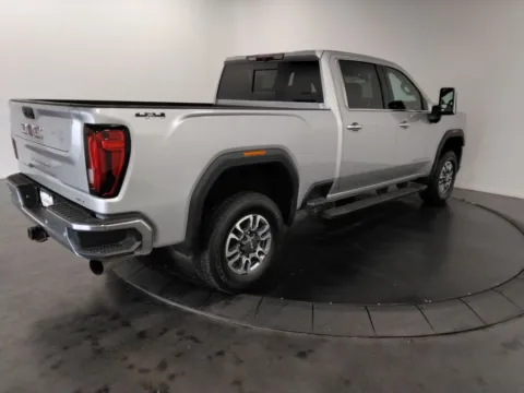 More photos of 2022 GMC Sierra 2500HD SLT at Clement Supercenter, MO