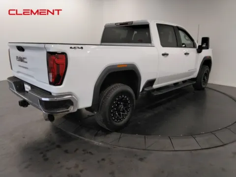 More photos of 2024 GMC Sierra 3500HD Pro at Clement Supercenter, MO