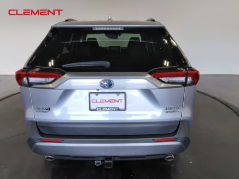 More photos of 2019 Toyota RAV4 Hybrid Limited at Clement Supercenter, MO