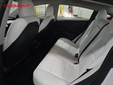 More photos of 2022 Tesla Model 3 at Clement Supercenter, MO