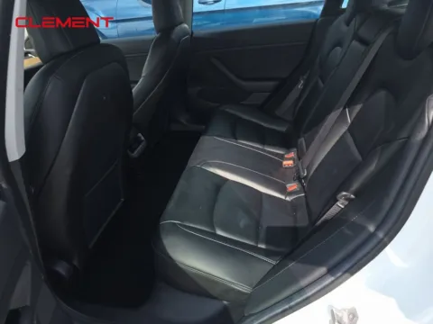 More photos of 2019 Tesla Model 3 Long Range at Clement Supercenter, MO