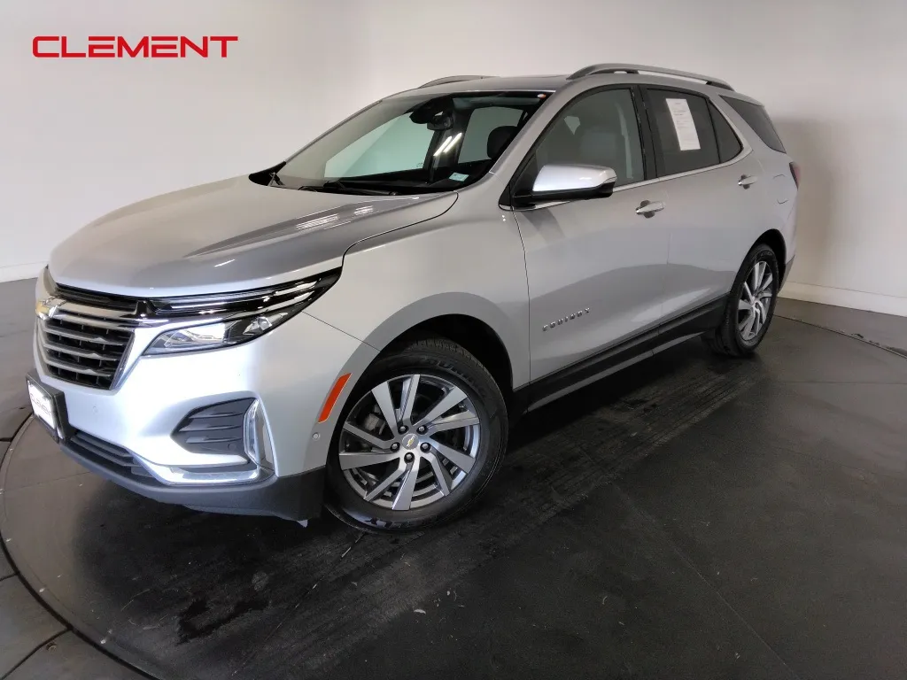 Silver 2022 Chevrolet Equinox Premier for sale in St. Charles, MO