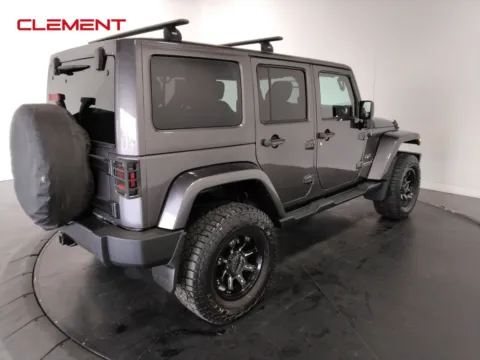 More photos of 2016 Jeep Wrangler Unlimited Sahara at Clement Supercenter, MO