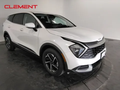 More photos of 2023 Kia Sportage Hybrid LX at Clement Pre-Owned, MO