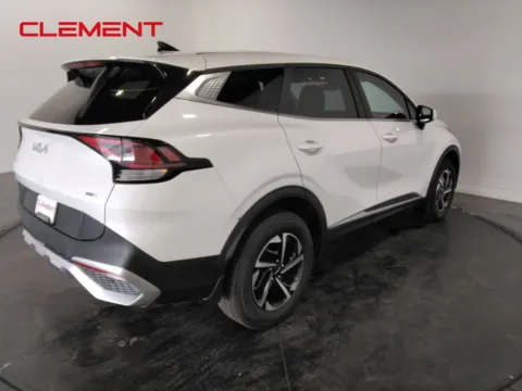 More photos of 2023 Kia Sportage Hybrid LX at Clement Pre-Owned, MO