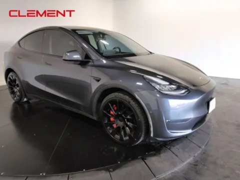 More photos of 2021 Tesla Model Y Long Range at Clement Pre-Owned, MO