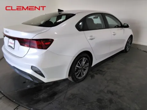 More photos of 2023 Kia Forte LXS at Clement Pre-Owned, MO